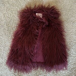 Zara girl burgundy fur vest size 5/6girl